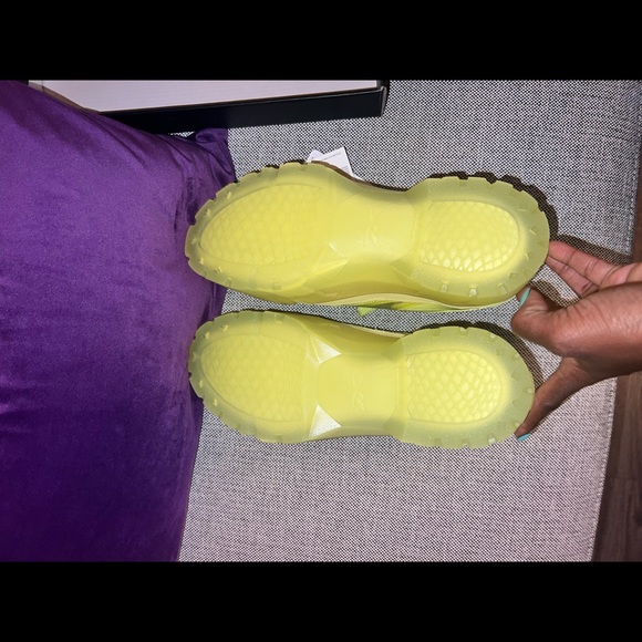 Club C Cardi - Picture 3 of 5